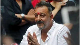 Sanjay Dutt REVEALS a 'Kalank' he wants to get rid off from his life! Thumbnail