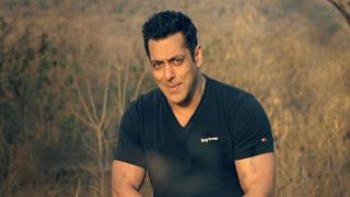 Salman Khan invites you to fall in love with Main Taare from Notebook