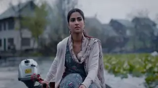 Did you know Pranutan turned Jaya Bachchan from Sholay for Notebook?