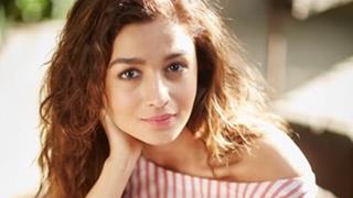 Wait WHAT?? Alia Bhatt's Childhood was Ordinary and very MIDDLE Class