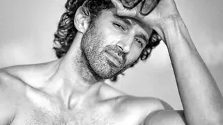 LYING about being SINGLE? Aditya Roy Kapur REACTS!! Thumbnail