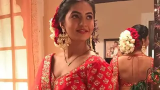 #TuesdayTrivia: Did you know Udaan actress Meera Deosthale is not only an actress but also a beautician? Thumbnail