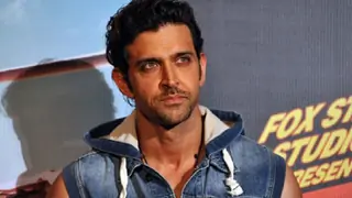 Hrithik Roshan writes a Heartfelt Note; changes the Release Date of Super 30 Thumbnail