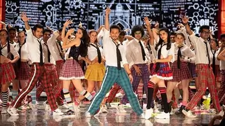 Aditya Seal and Ananya Panday shine out in this SENSELESS Action Drama!  Thumbnail