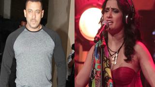 Sona Mohapatra Blasts Salman Khan for taking Jibes at Priyanka Chopra Thumbnail