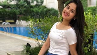 Jannat Zubair Rahmani Scores 81% in HSC; Shows Fine Art of Balancing Academics & Profession!