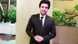 Monsoon Ruckus: Actor Sachin Shroff Trips on Wet Surface; Sustains an Injury! Thumbnail