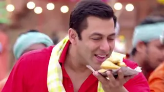 Salman Khan devours Gulab Jamun at the success meet of Bharat! Thumbnail
