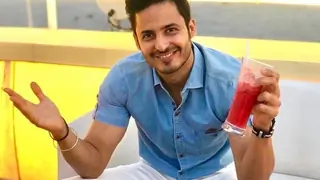Mohit Malhotra to Play a Photographer in his Debut show on Digital Platform! Thumbnail