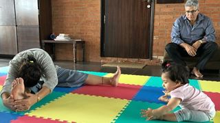 Inaaya looks too cute while taking Yoga lessons from Grandmom; Adorable picture below Thumbnail