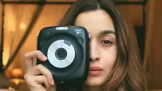Get a Peek into Alia Bhatt's daily life as she's all set for her Youtube debut!