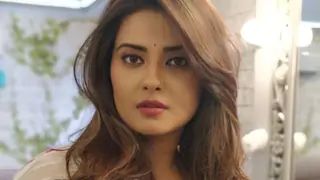 On Kratika Sengar Dheer’s Birthday, We Present Five Lesser Known Facts About Her! Thumbnail