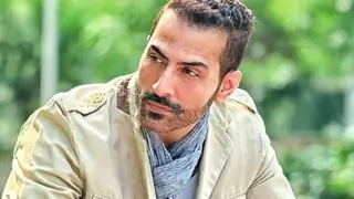 Sudhanshu Pandey in Zee5’s Jamai Raja 2! Thumbnail