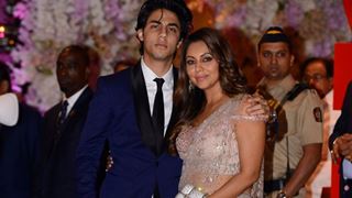 Is Aryan Khan Dating a London based blogger? Reportedly Gauri Khan approves!