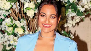 Sonakshi Sinha : I have dated a celebrity and the world doesn't know Thumbnail