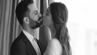 Sonam Kapoor's B'day wish for hubby Anand Ahuja will make him all red with happiness