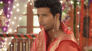 Sehban Azim on Wearing Saree Onscreen For First Time: Three People Helped Me Drape It!