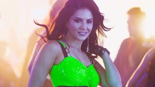 Sunny Leone Apologizes to Delhi Man for sharing his mobile number in Arjun Patiala! Thumbnail