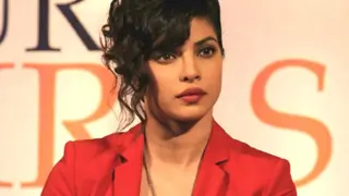 Pak actress urges UNICEF for removal of Priyanka Chopra; gets trolled instead! Thumbnail