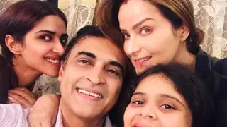 Sanjivani 2: When Mohnish Bahl's Daughters Visited Him on The Set! Thumbnail