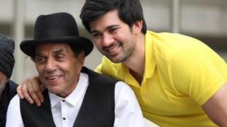 Bas Daaru Na Peeye: Dharmendra on grandson Karan Deol not following his footsteps Thumbnail