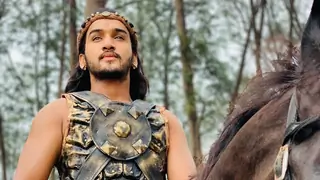 Faisal Khan Gets Emotional as he Bids Adieu From Chandragupt Maurya Thumbnail