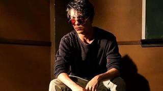 Aryan Khan resembles dad Shah Rukh Khan in his latest picture; Receives Marriage proposals from Female fans!