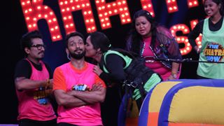  Punit Pathak’s Lovestruck Fan Meets Him on The Khatra Show!