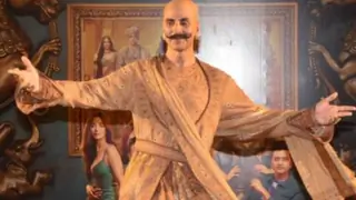 Akshay Kumar plans to make a Comedy Avengers! Details inside