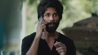 Fans can't stop admiring Shahid Kapoor's goosebumps on screen!