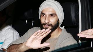 Soon after 83 Bash, Ranveer Singh Rushed to the Airport and Flew off to...