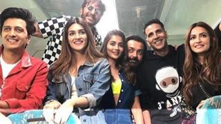 Housefull 4’s latest dialogue promo is all you want, to end your day on a happy note!