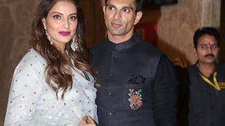 Bipasha Basu Expecting her First Baby with Karan Singh Grover? Her alleged Pregnancy Glow is Winning Hearts