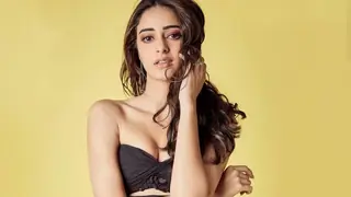 Be as Picky with people as u are with your pictures: Ananya's new post is too Sassy! Thumbnail