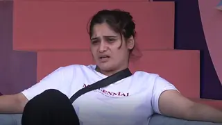 BB 13: Aarti Reveals Top 5 Contestants She'd Like to be in Touch With Post Show Thumbnail