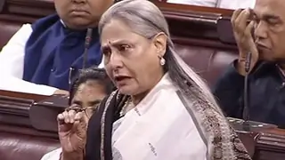Jaya Bachchan demands mob lynching of rapists! Netizens suggest her to leave her emotions aside! Thumbnail
