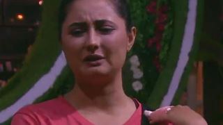 Bigg Boss 13: Rashami Desai suffers Hairline Fracture; wants to quit the show