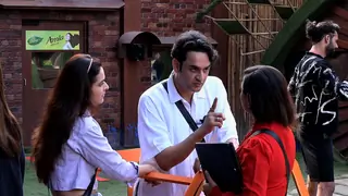 BB13: Vikas Asks Rashami to Support Madhurima! Thumbnail
