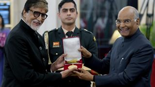 Amitabh Bachchan recieves Dadasaheb Phalke Award from Honorable President Ram Nath Kovind