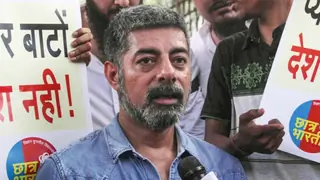 Actor Sushant Singh Booked For Protesting at Gateway Of India! Thumbnail