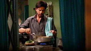 Shah Rukh Khan's Raees Completes 3 Years; Unseen Pictures from the Sets Go Viral Thumbnail