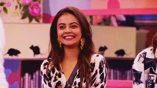 Devoleena Bhattacharjee To Enter The 'Bigg Boss' House For 4 Days Thumbnail