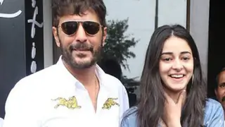 Chunky Panday Upset with Ananya Comparing his Struggle with Koffee With Karan? Thumbnail