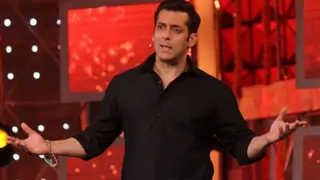 Salman Khan’s Misbehavior with Fan sparks Controversy, NSUI Demand Ban until Public Apology Thumbnail