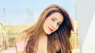 Hiba Nawab Opens Up on 'Jijaji Chhat Par Hai' Ending in Two Weeks Thumbnail