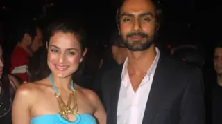 Ashmit Patel Beaks Silence over Differences with sister Ameesha Patel Thumbnail
