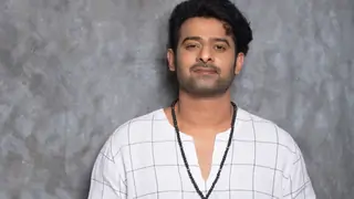 Prabhas wraps up a major shoot schedule amid Corona Virus outbreak! Thumbnail