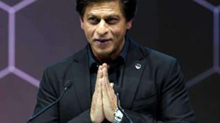 Shah Rukh Khan Requests fans to Stay Indoors amid COVID-19 outbreak! 