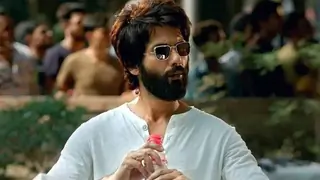 Shahid’s 'Ask Me Anything' session is all about wife Mira, Health Tips, Jersey and much more!  Thumbnail