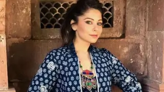 Kanika Kapoor Tests Positive Third Time for Coronavirus Thumbnail